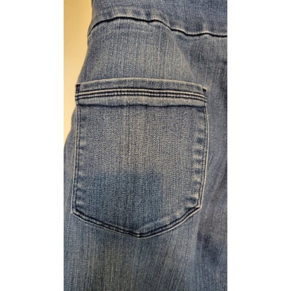 Westbound Woman Jeans Womens 16W Regular Straight Leg Medium Wash Denim Blue - Picture 8 of 11